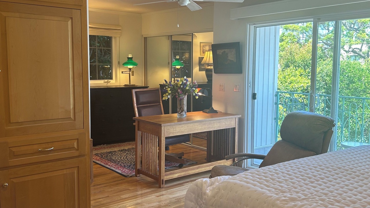 Photo of Bedroom in Mid City