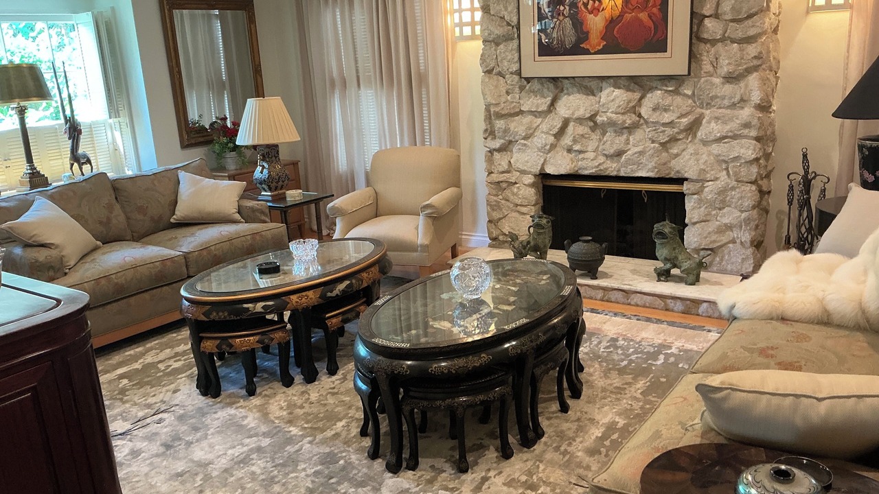 Photo of Livingroom in Mid City