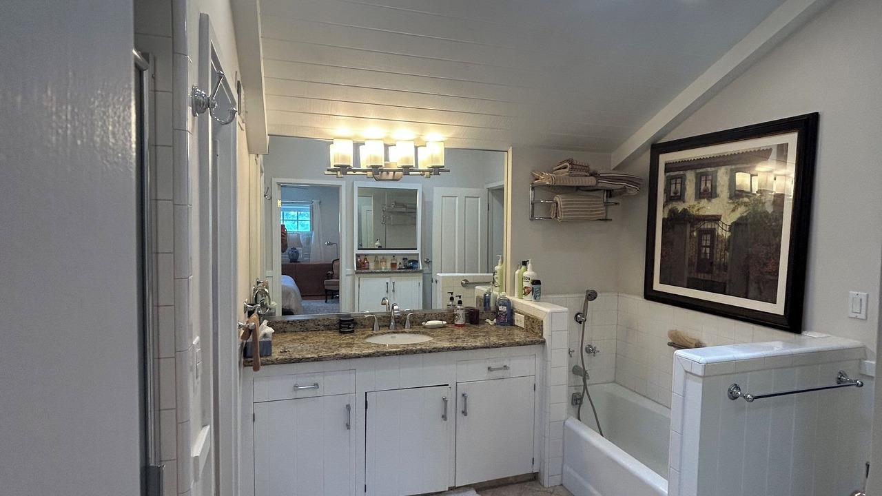 Photo of Bathroom in Mid City