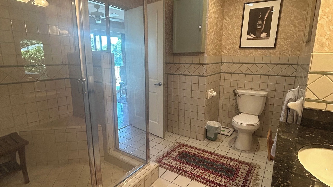 Photo of Bathroom in Mid City