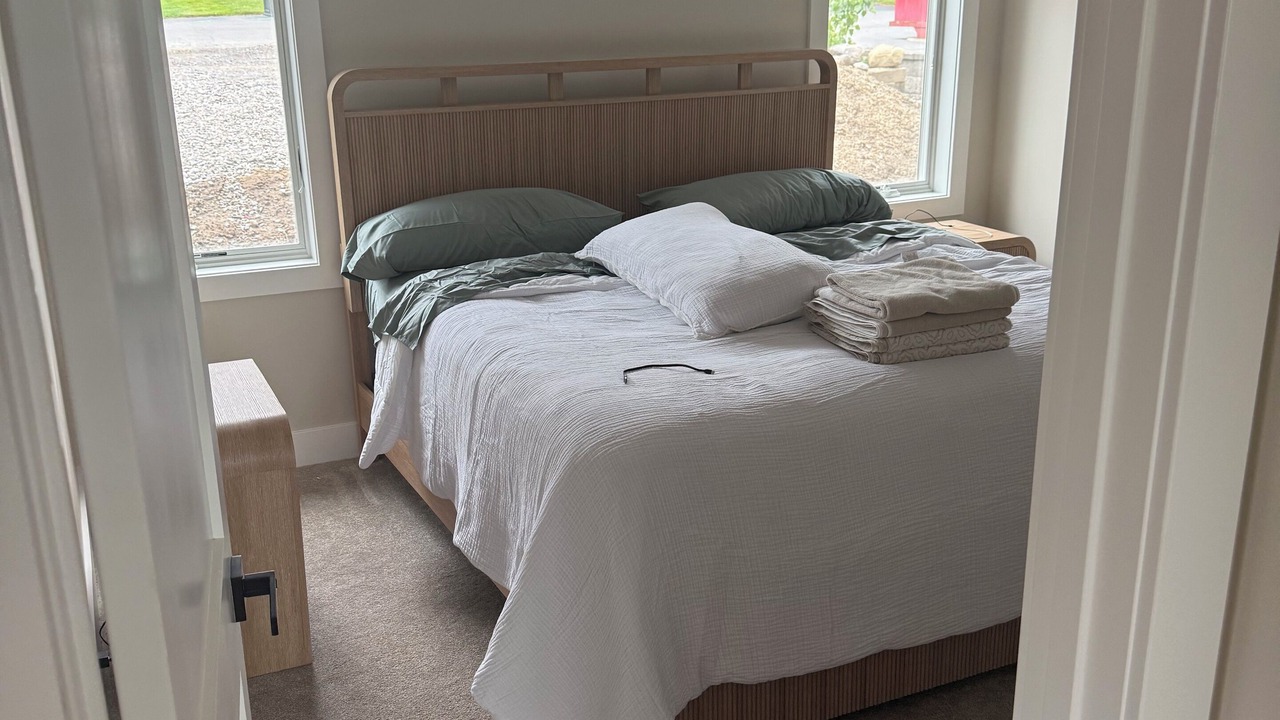 Photo of Bedroom in Lakeville