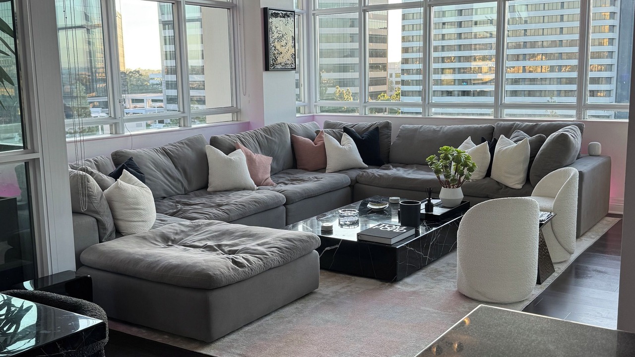 Photo of Livingroom in Irvine Business Complex