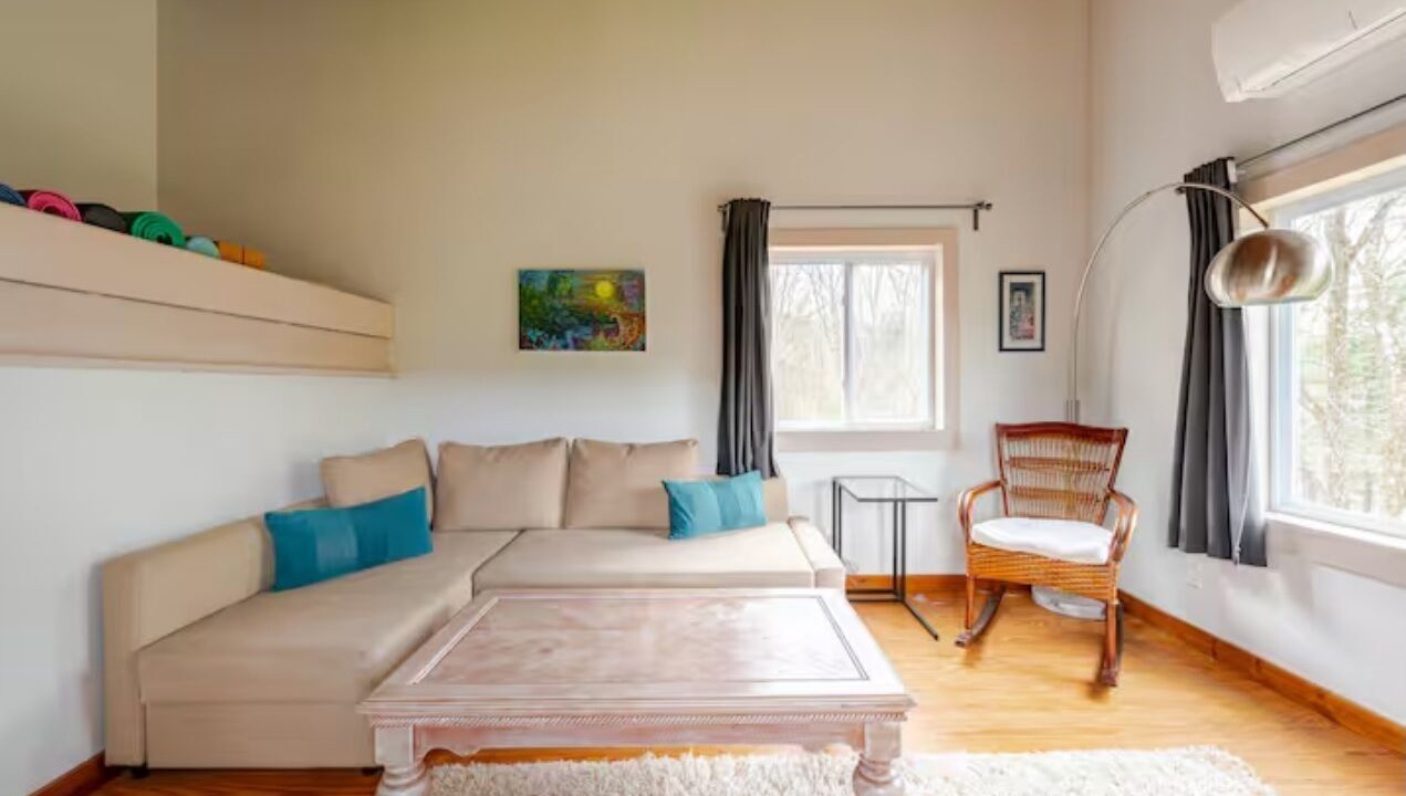 Photo of Livingroom in High Falls