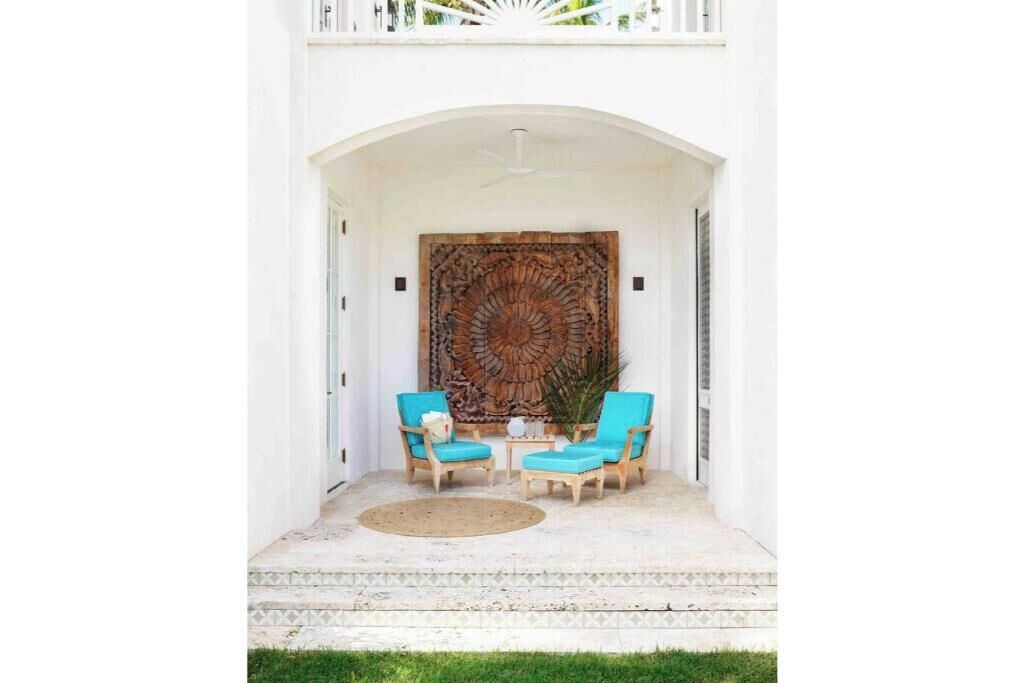 Photo of Patio Balcony in Dunmore Town