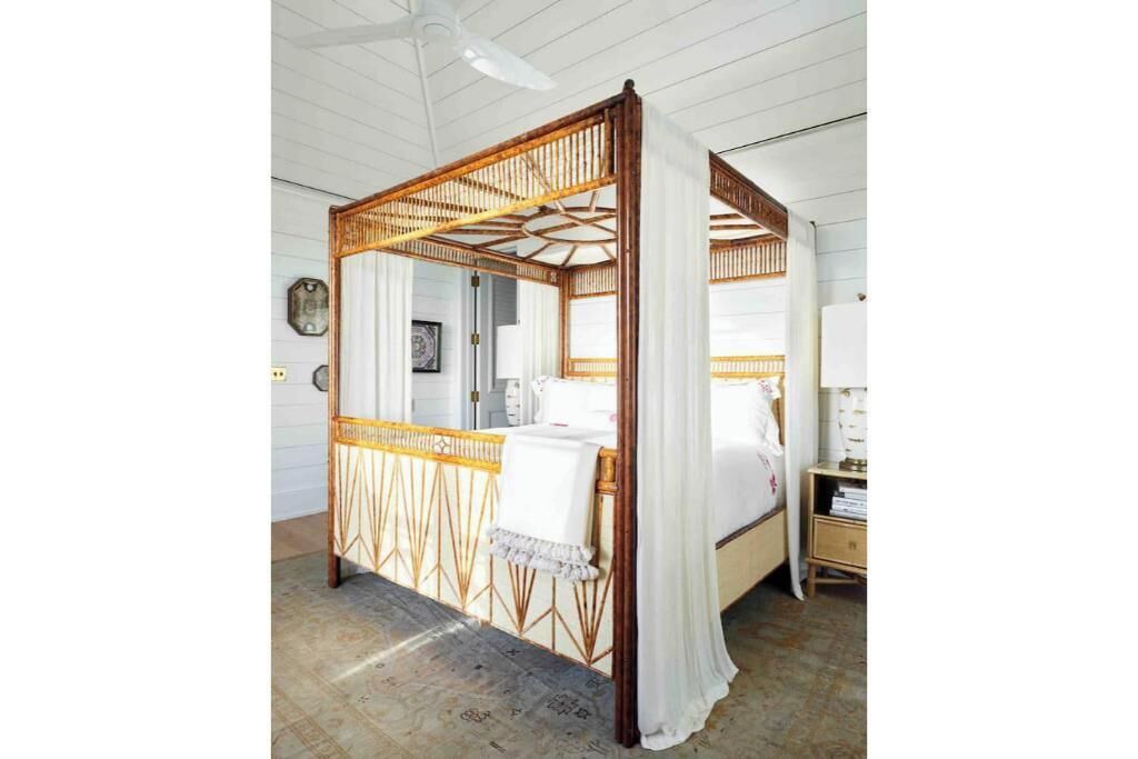 Photo of Bedroom in Dunmore Town