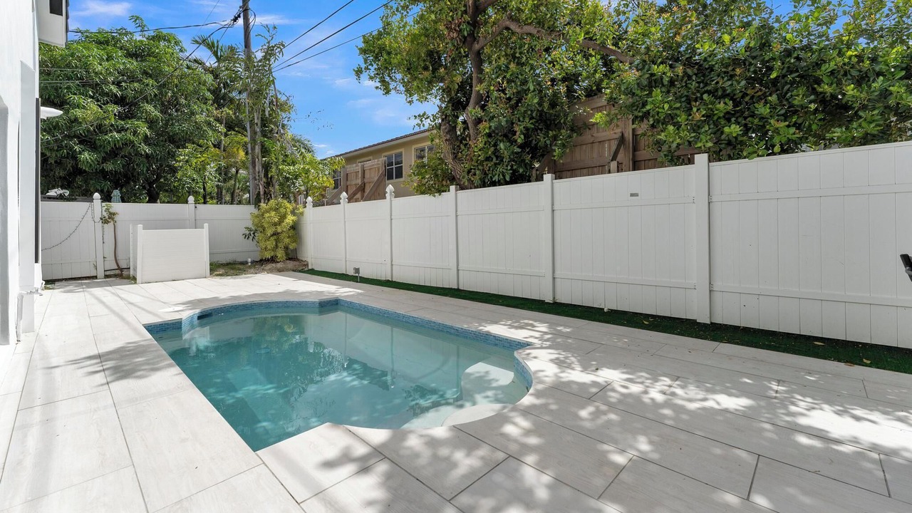 Photo of Outdoor in Lauderdale Beach
