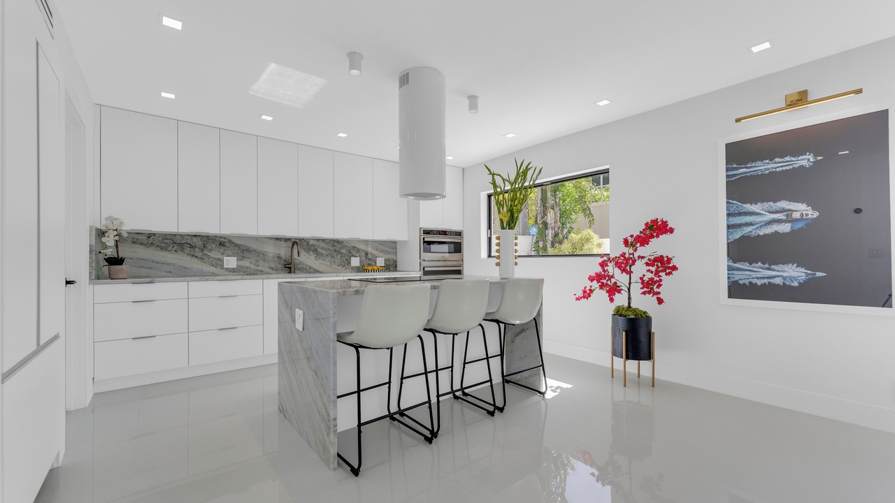Photo of Kitchen in Lauderdale Beach