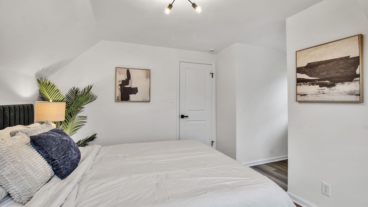 Photo of Bedroom in Cheektowaga