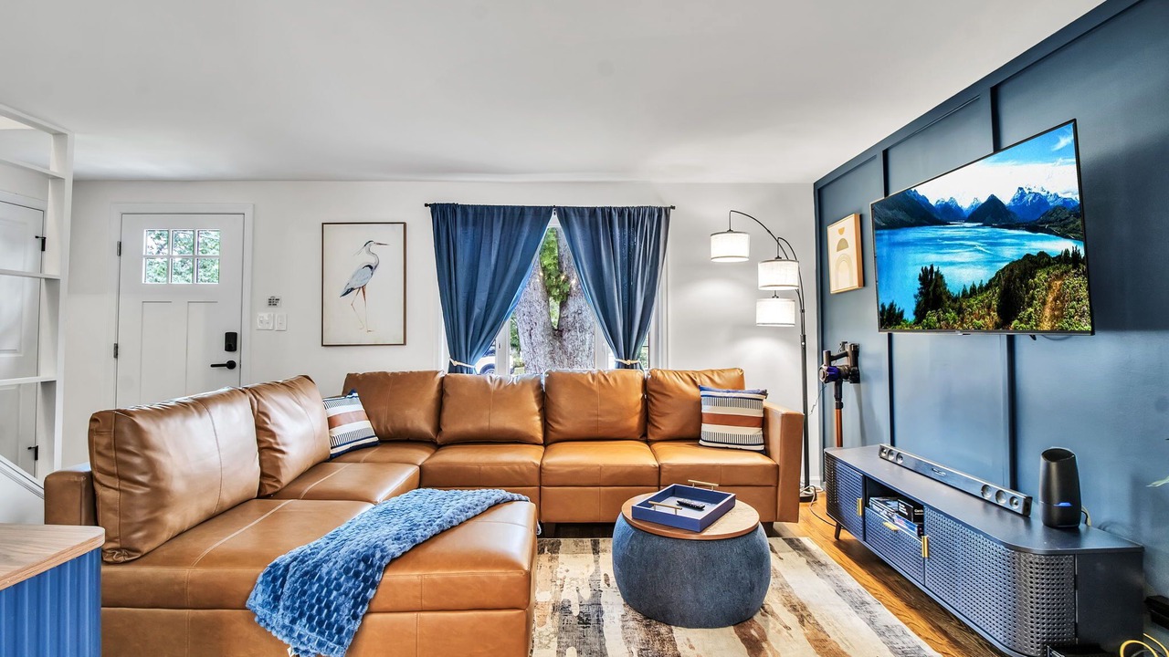 Photo of Livingroom in Cheektowaga