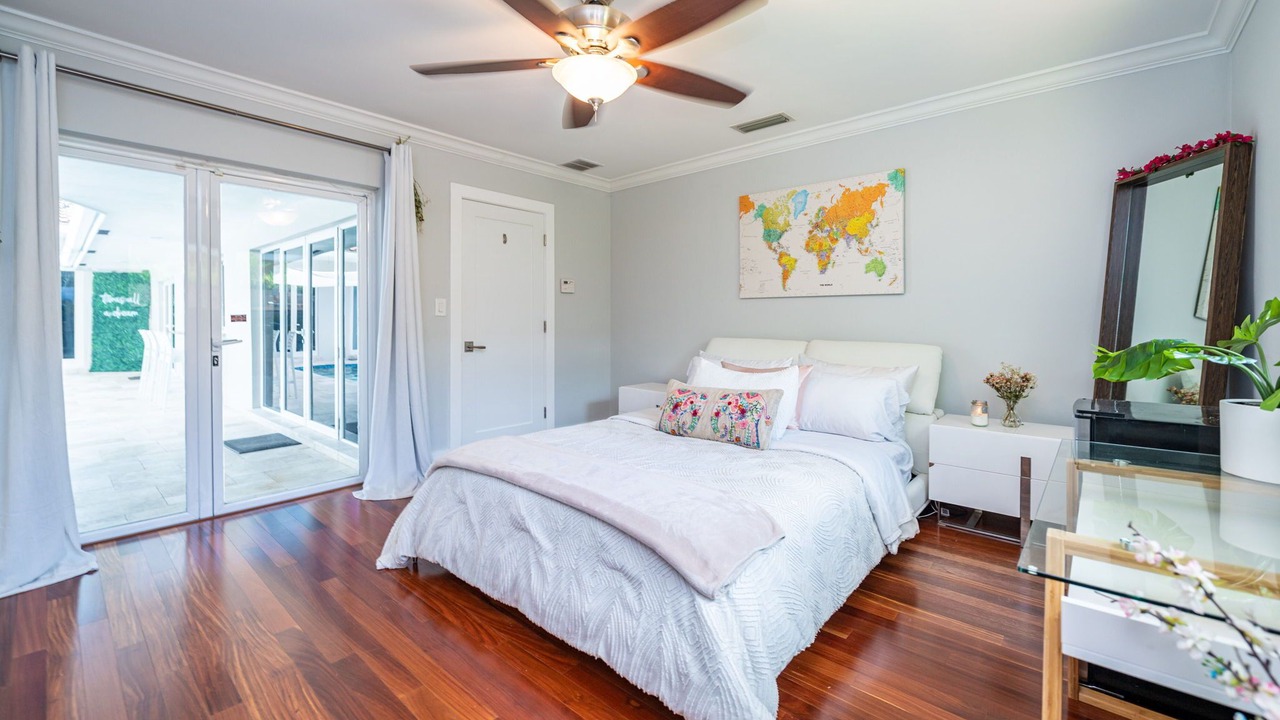 Photo of Bedroom in Imperial Point