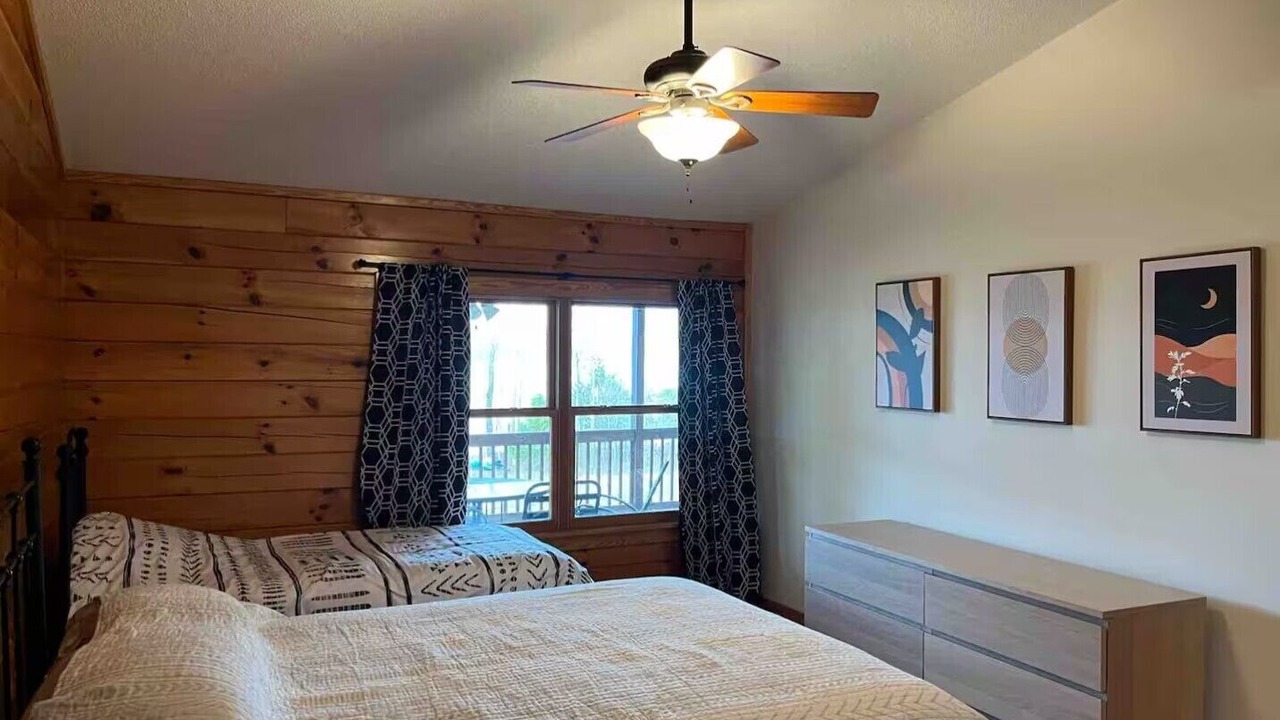 Photo of Bedroom in Wise