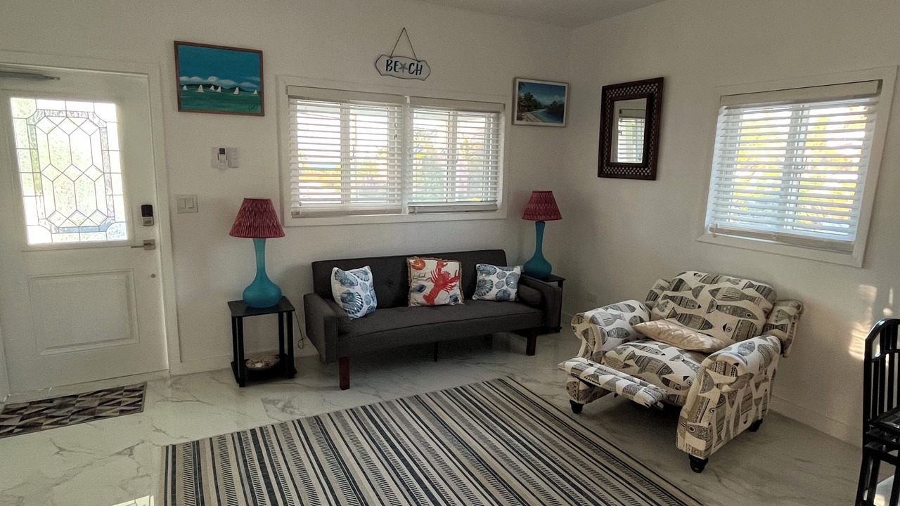 Photo of Livingroom in Farmer's Hill