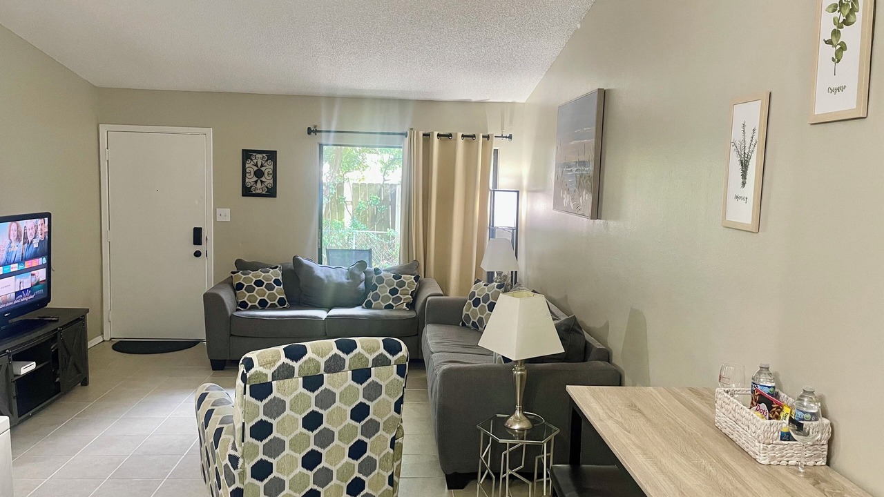 Photo of Livingroom in Brent