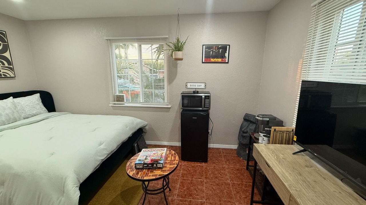 Photo of Bedroom in Hawthorne