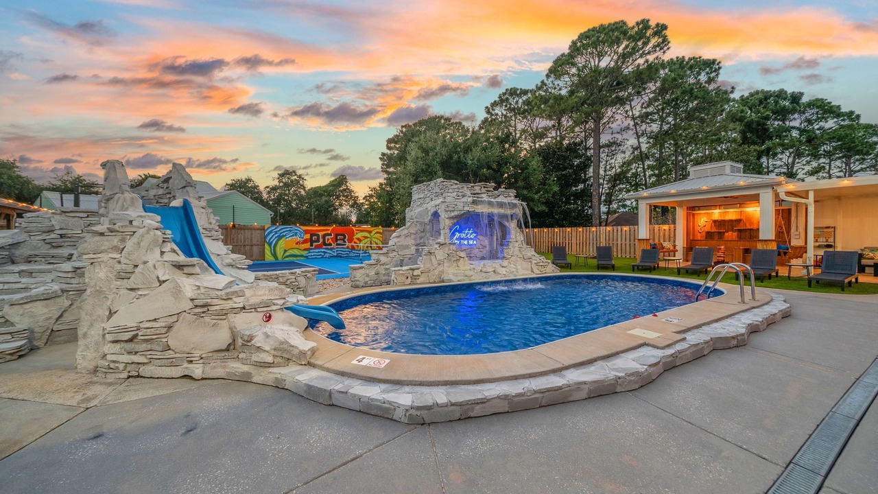 Photo of Outdoor in Thomas Drive