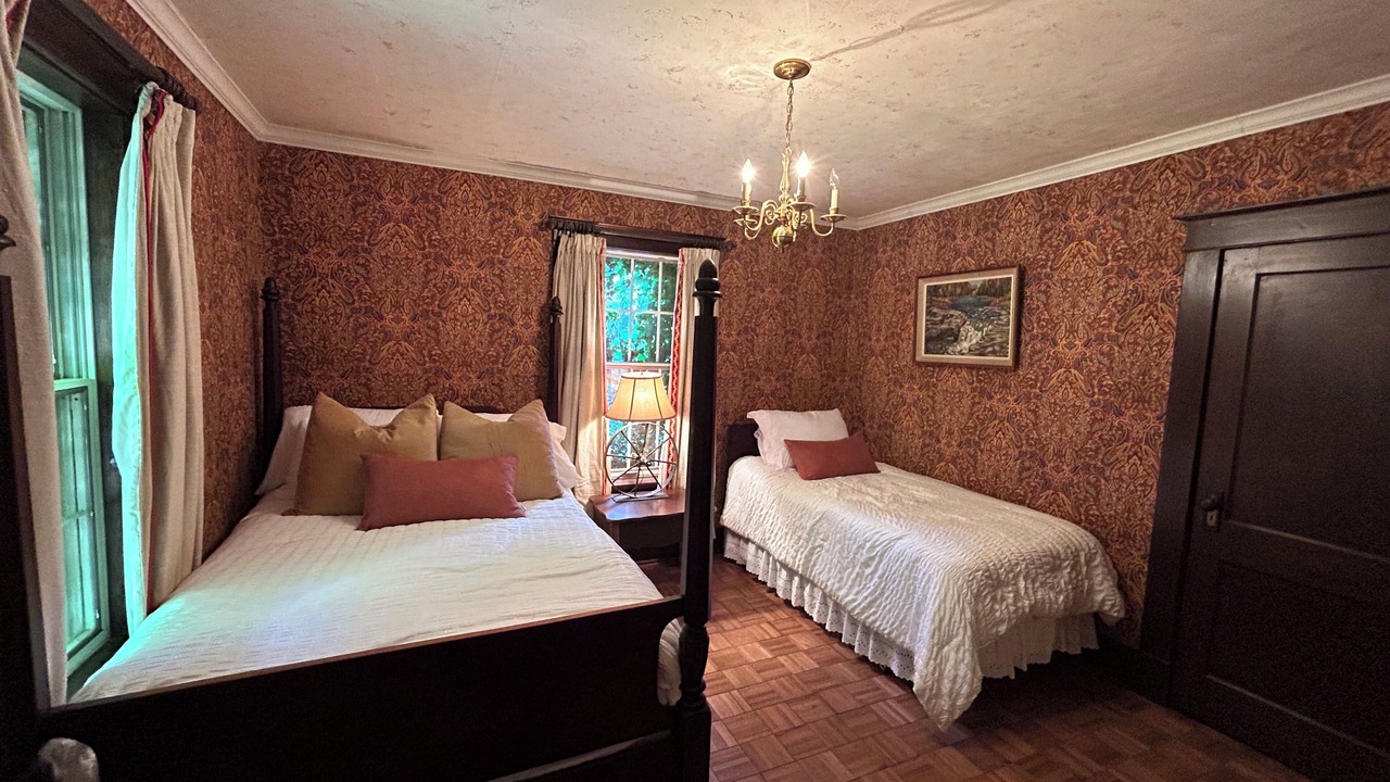 Photo of Bedroom in Guelph/Eramosa