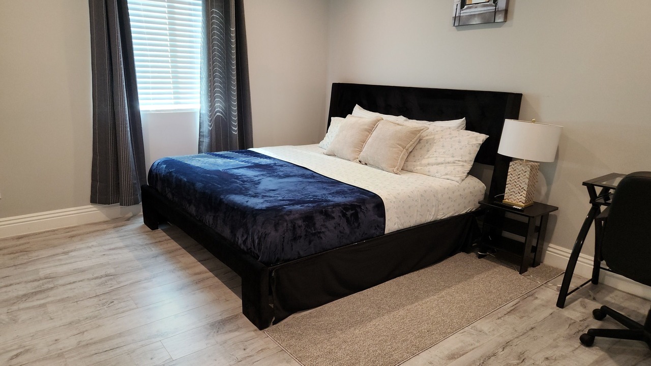 Photo of Bedroom in Los Angeles