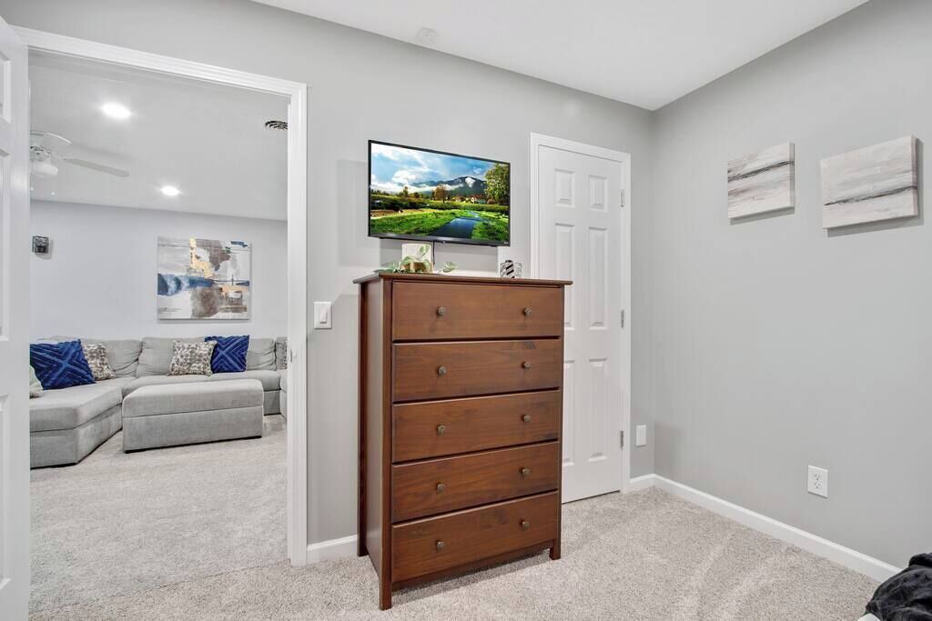 Photo of Livingroom in Cheektowaga