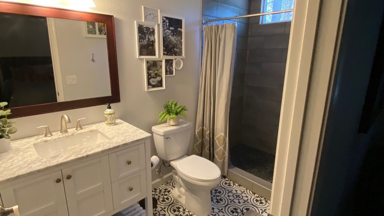 Photo of Bathroom in McKinney Estates