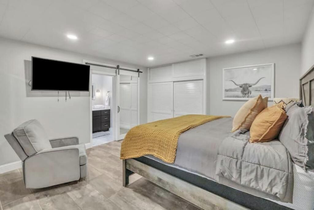 Photo of Bedroom in Victor