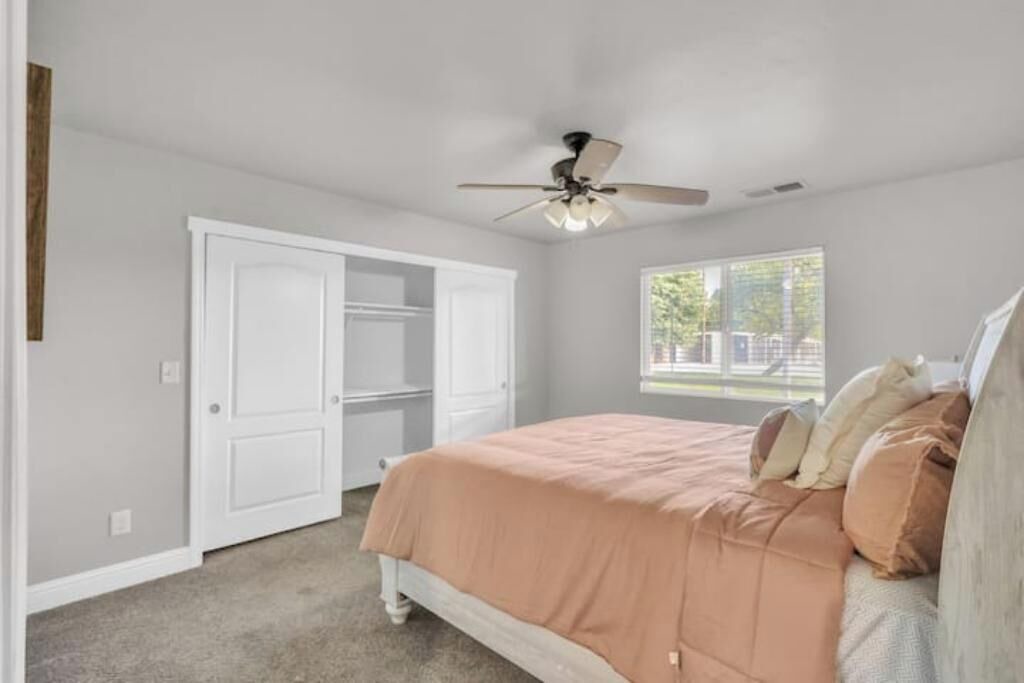 Photo of Bedroom in Victor