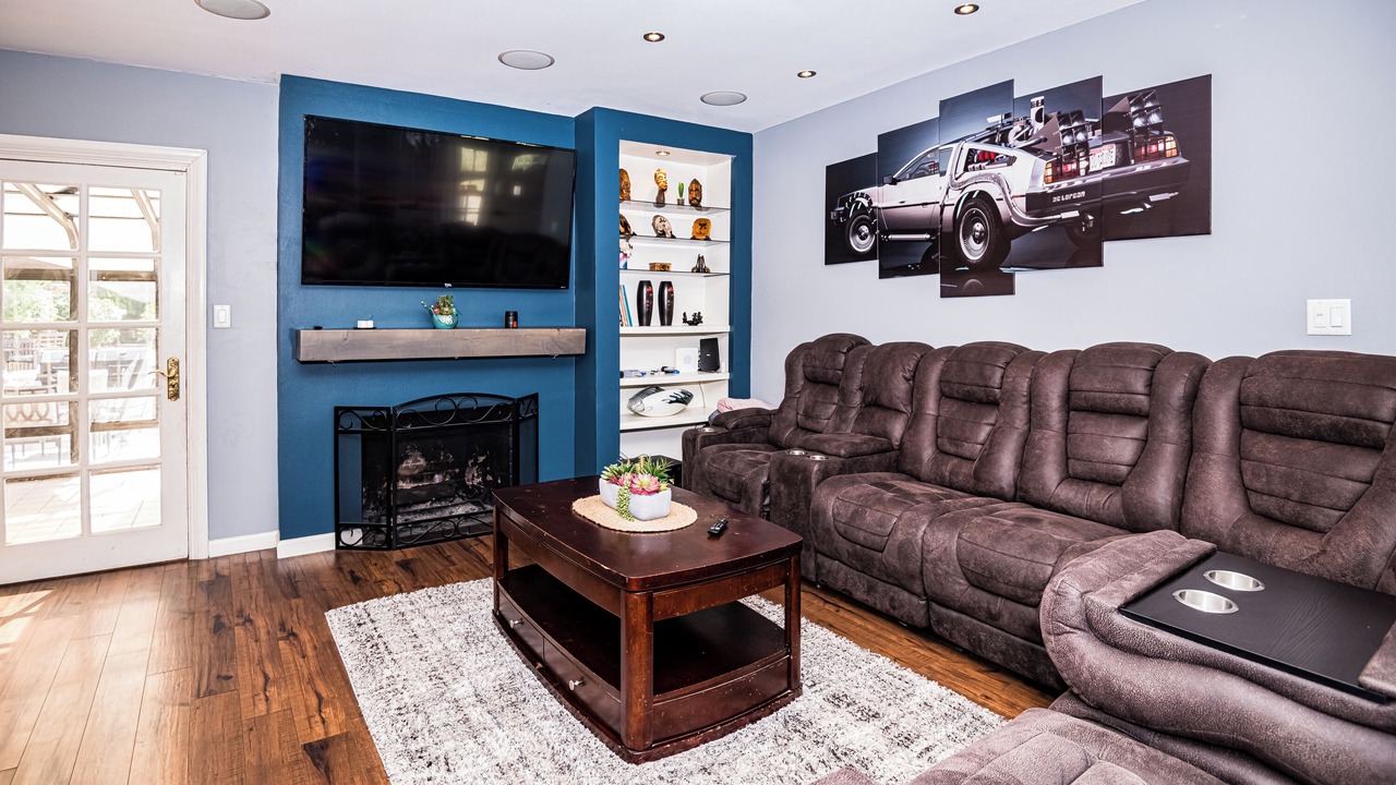 Photo of Livingroom in Claremont
