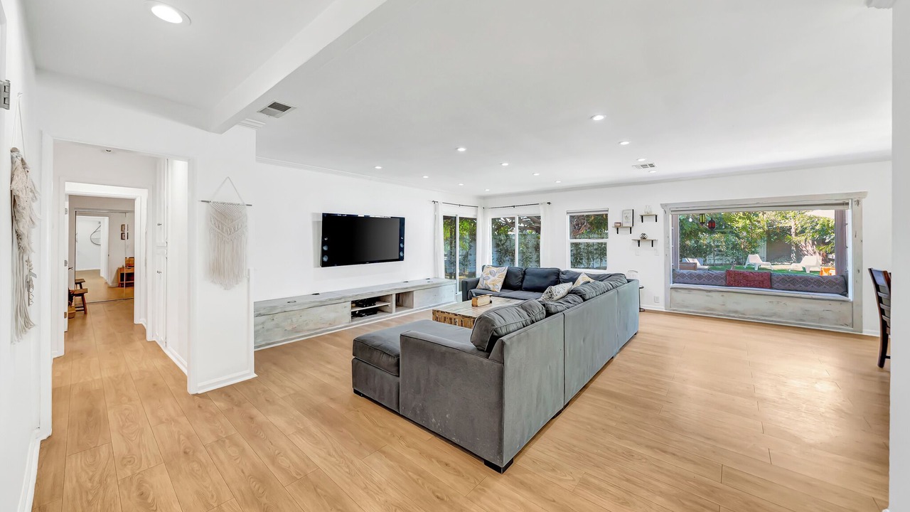 Photo of Livingroom in Winnetka