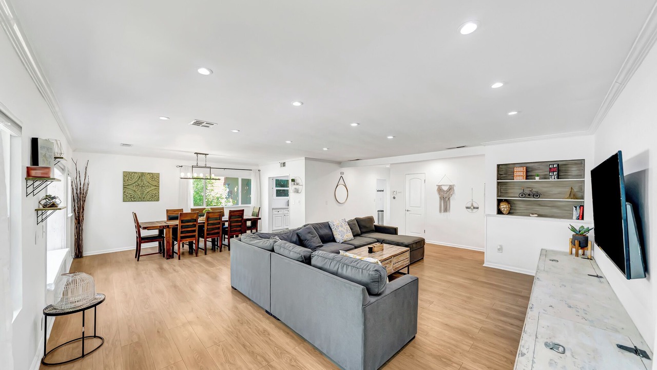 Photo of Livingroom in Winnetka