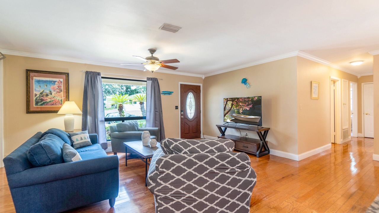 Photo of Livingroom in East Pensacola Heights