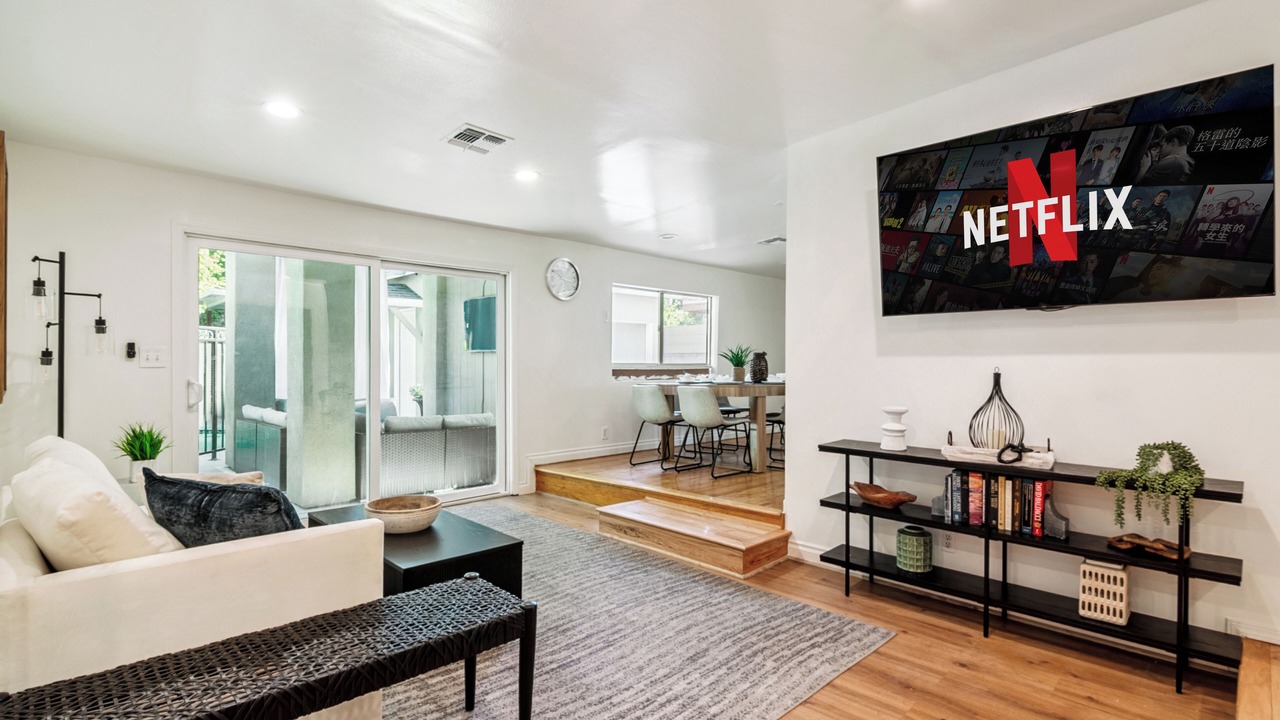 Photo of Livingroom in Woodland Hills