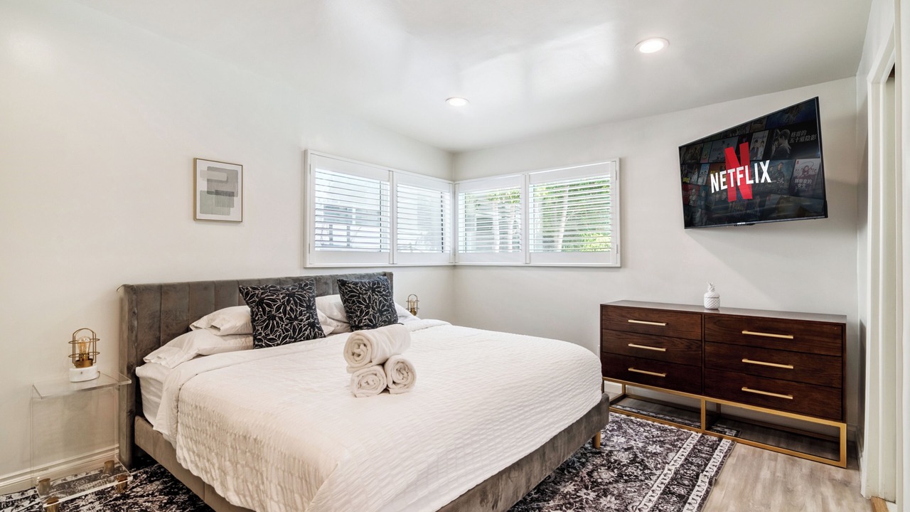 Photo of Bedroom in Woodland Hills
