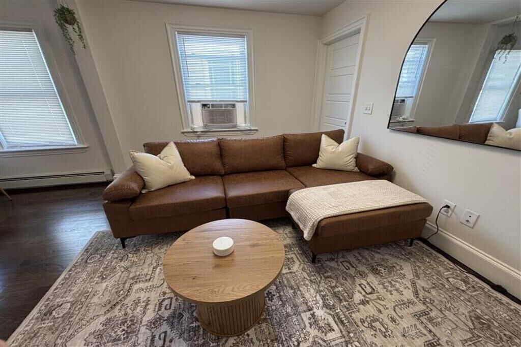 Photo of Livingroom in Bayonne