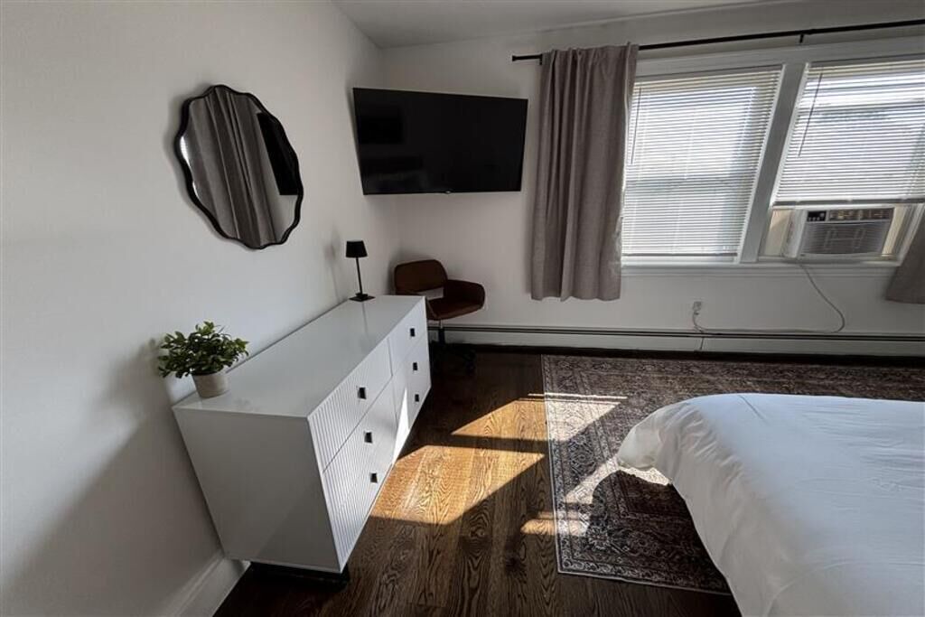 Photo of Bedroom in Bayonne