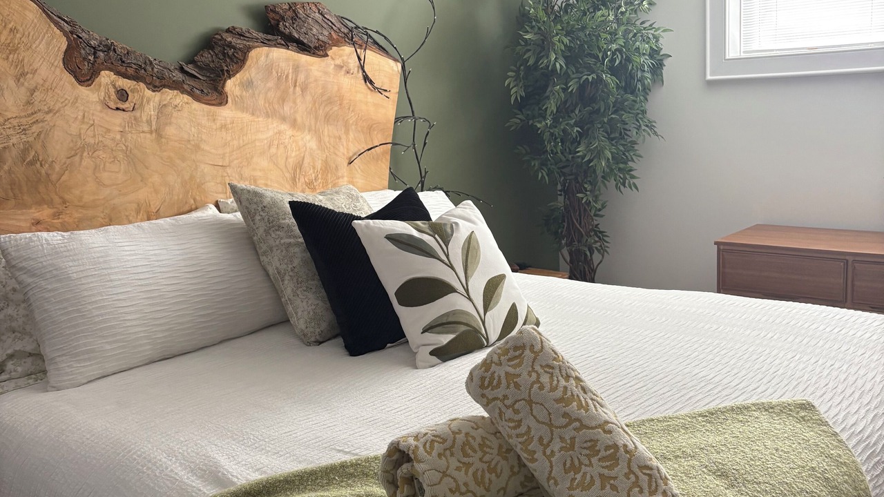 Photo of Bedroom in Elora