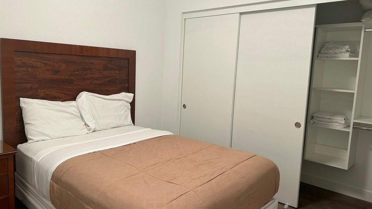 Photo of Bedroom in Koreatown