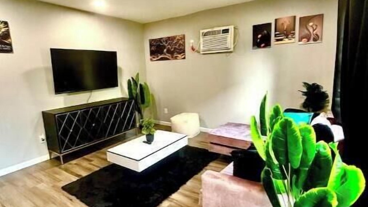 Photo of Livingroom in Montclair