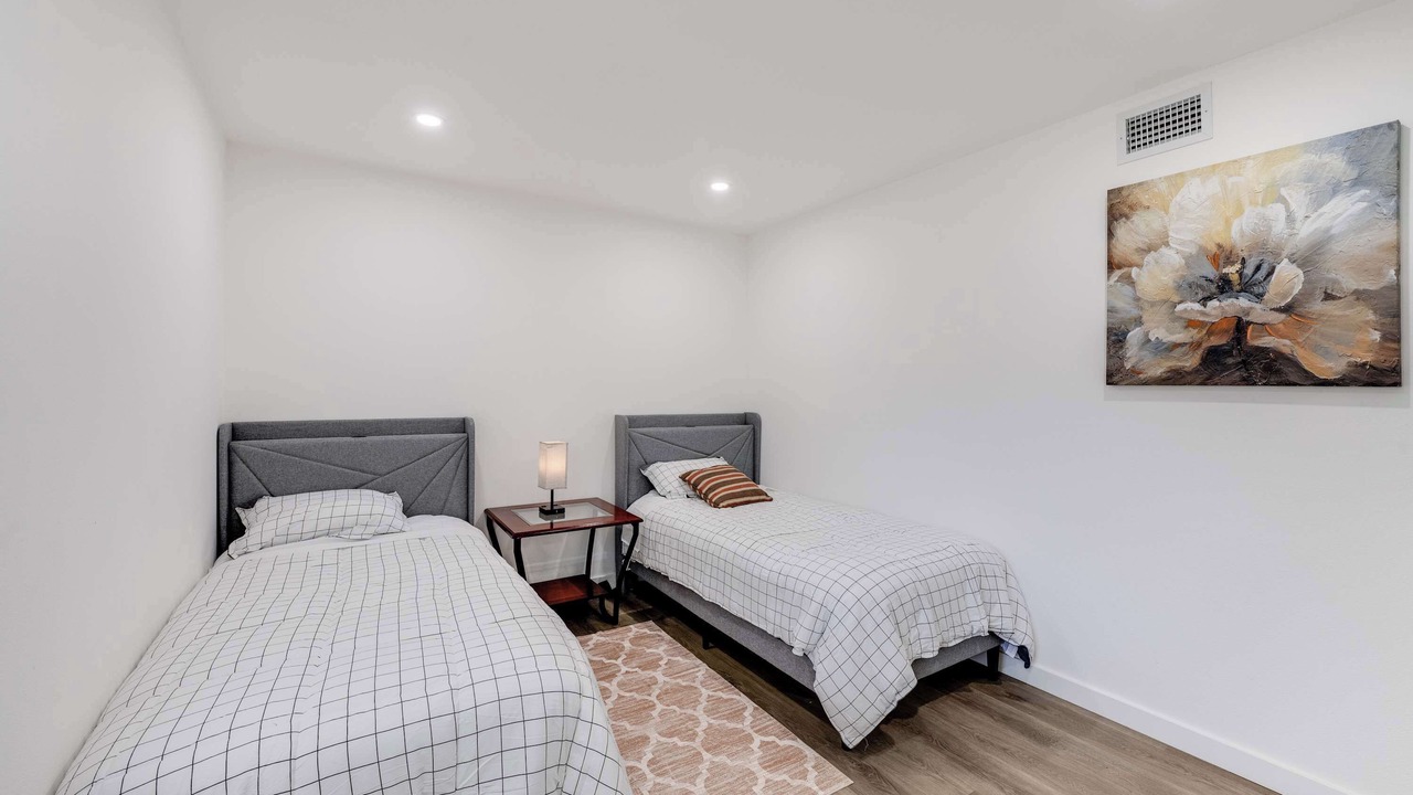 Photo of Bedroom in Thousand Oaks