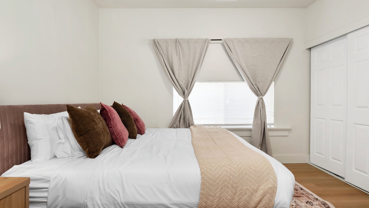 Photo of Bedroom in Downtown Napa