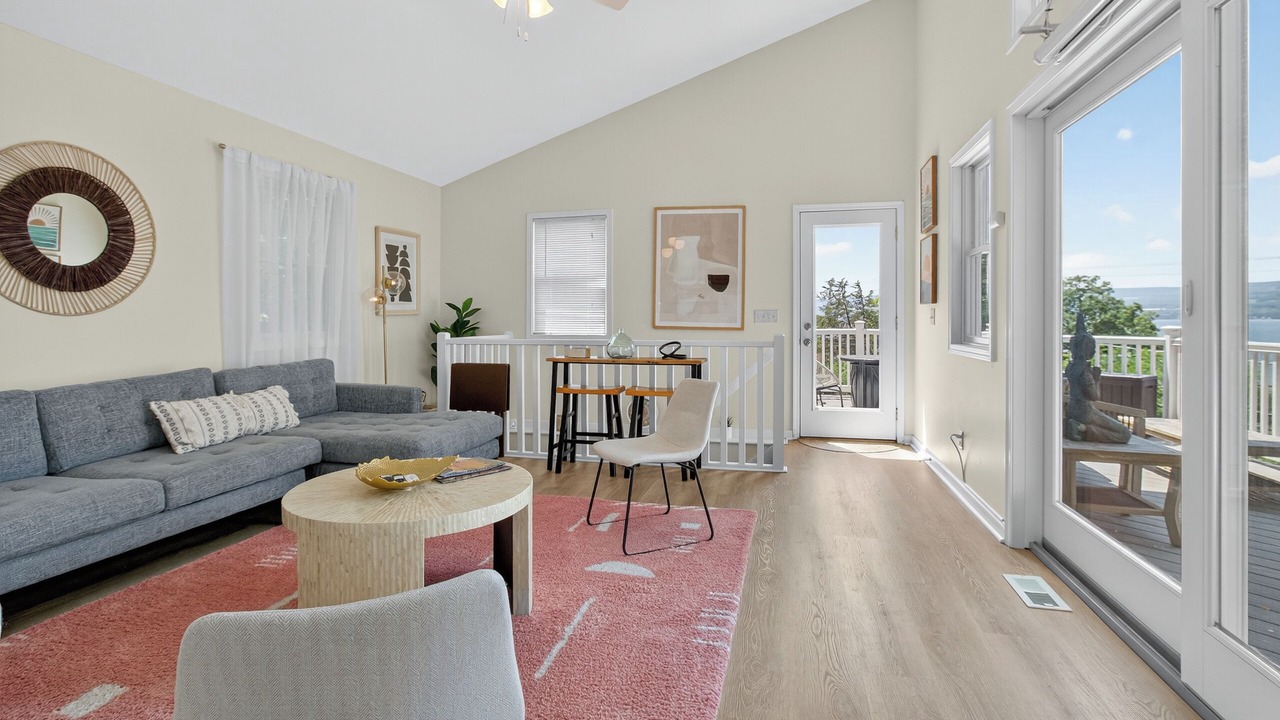 Photo of Livingroom in Rushville