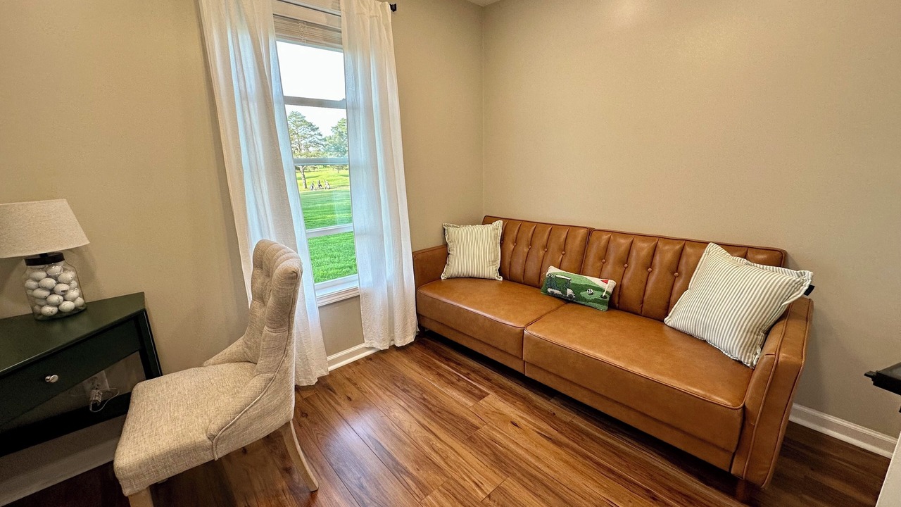 Photo of Livingroom in Auburn