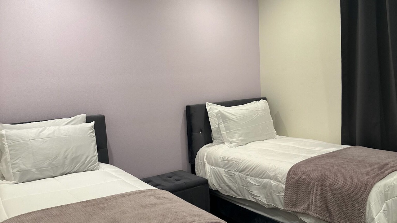 Photo of Bedroom in Los Angeles