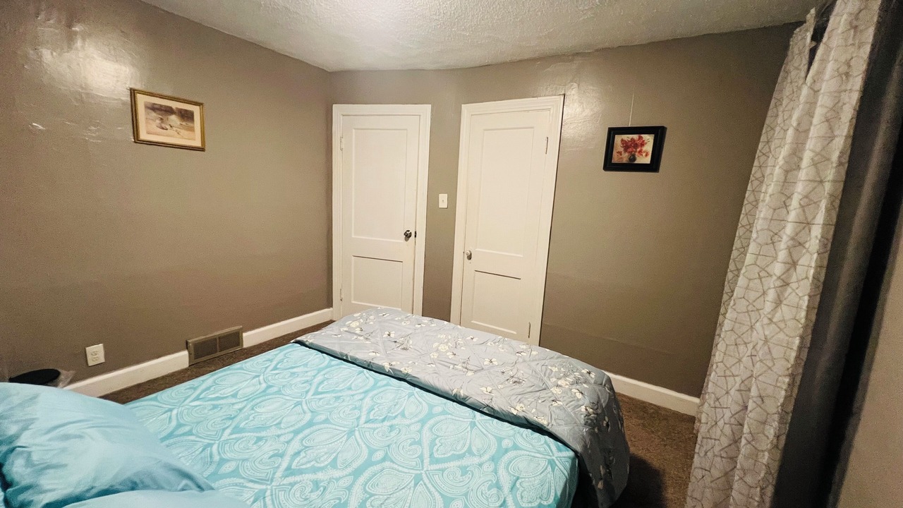 Photo of Bedroom in North Buffalo