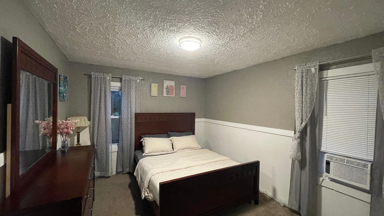 Photo of Bedroom in North Buffalo