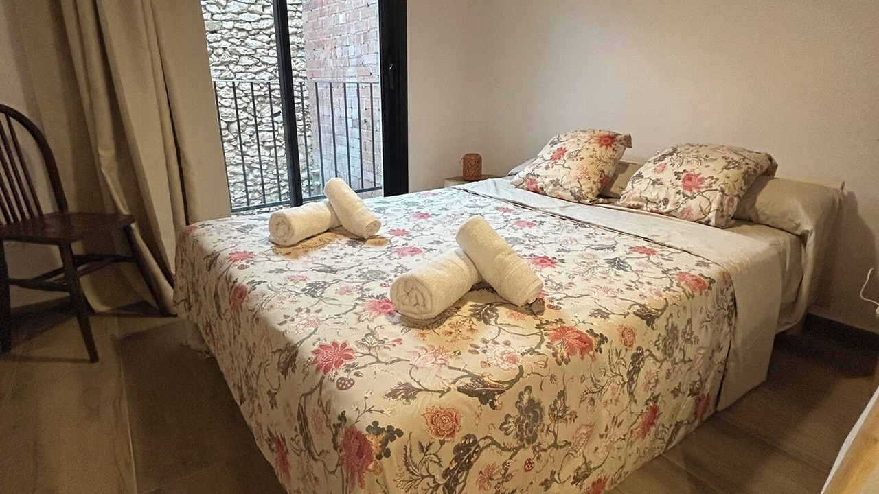 Photo of Bedroom in Almatret
