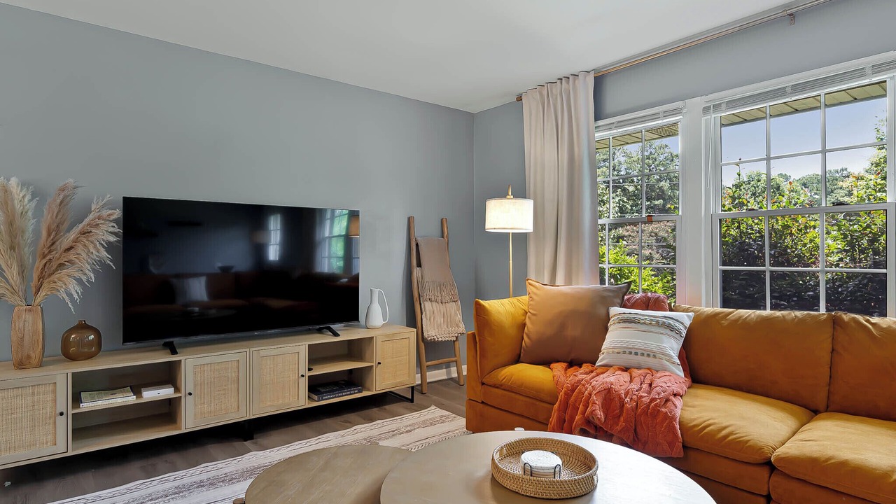 Photo of Livingroom in East Raleigh