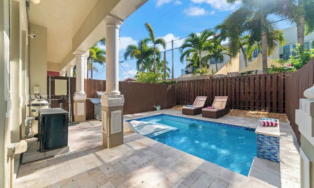 Photo of Outdoor in Coral Ridge