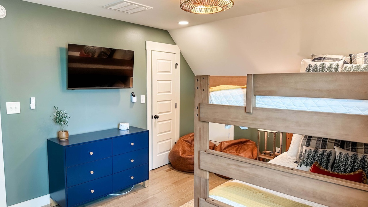 Photo of Bedroom in Shelby