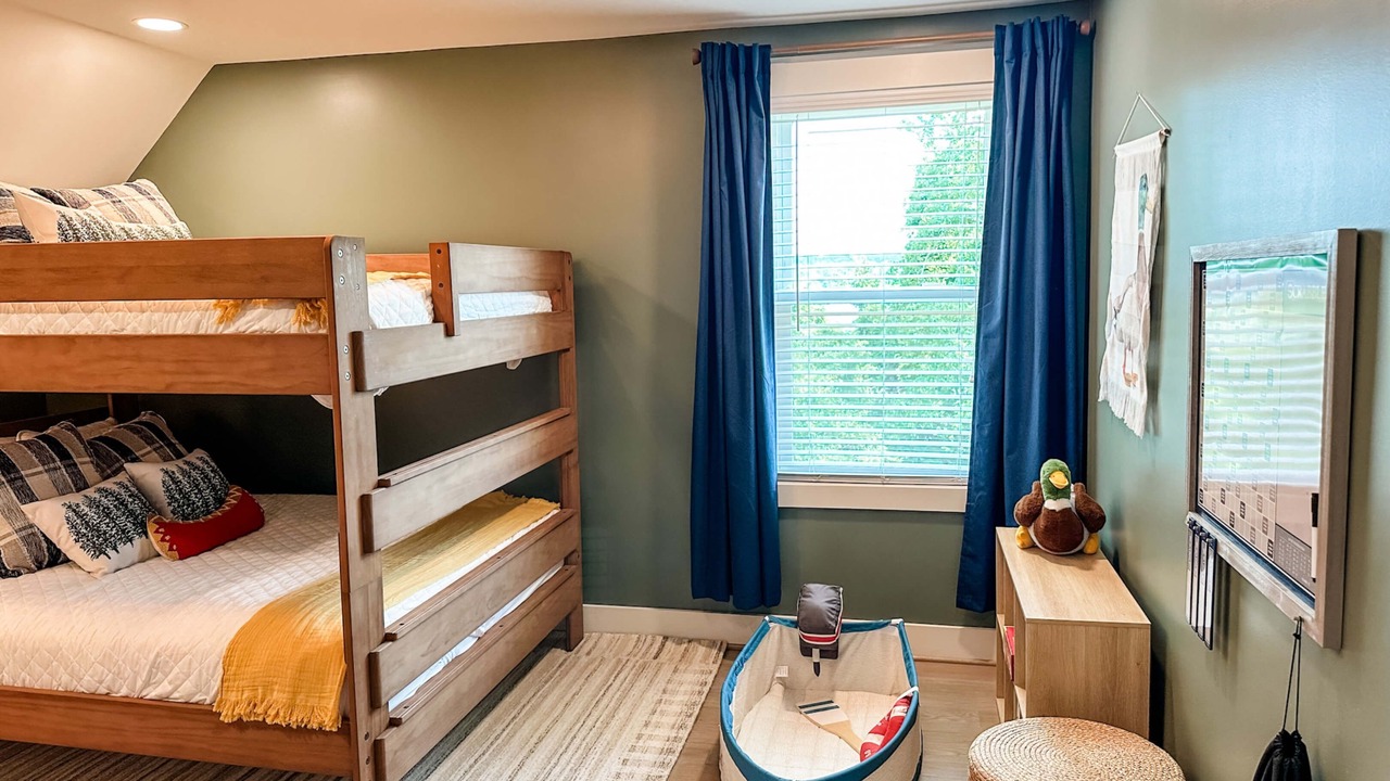 Photo of Bedroom in Shelby