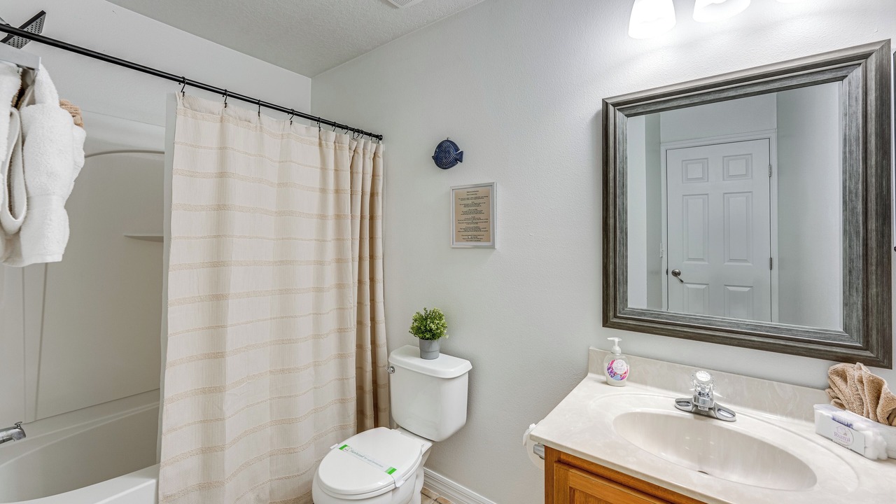 Photo of Bathroom in Crestwynd Bay