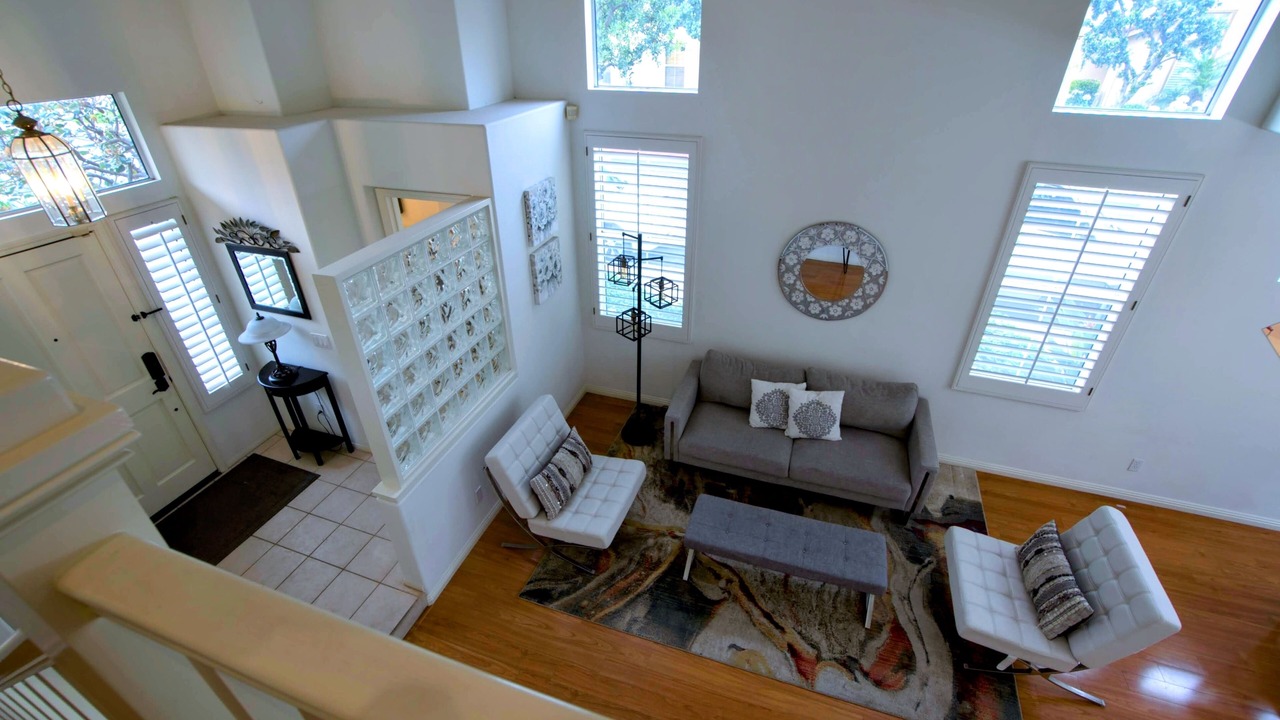 Photo of Livingroom in Tustin